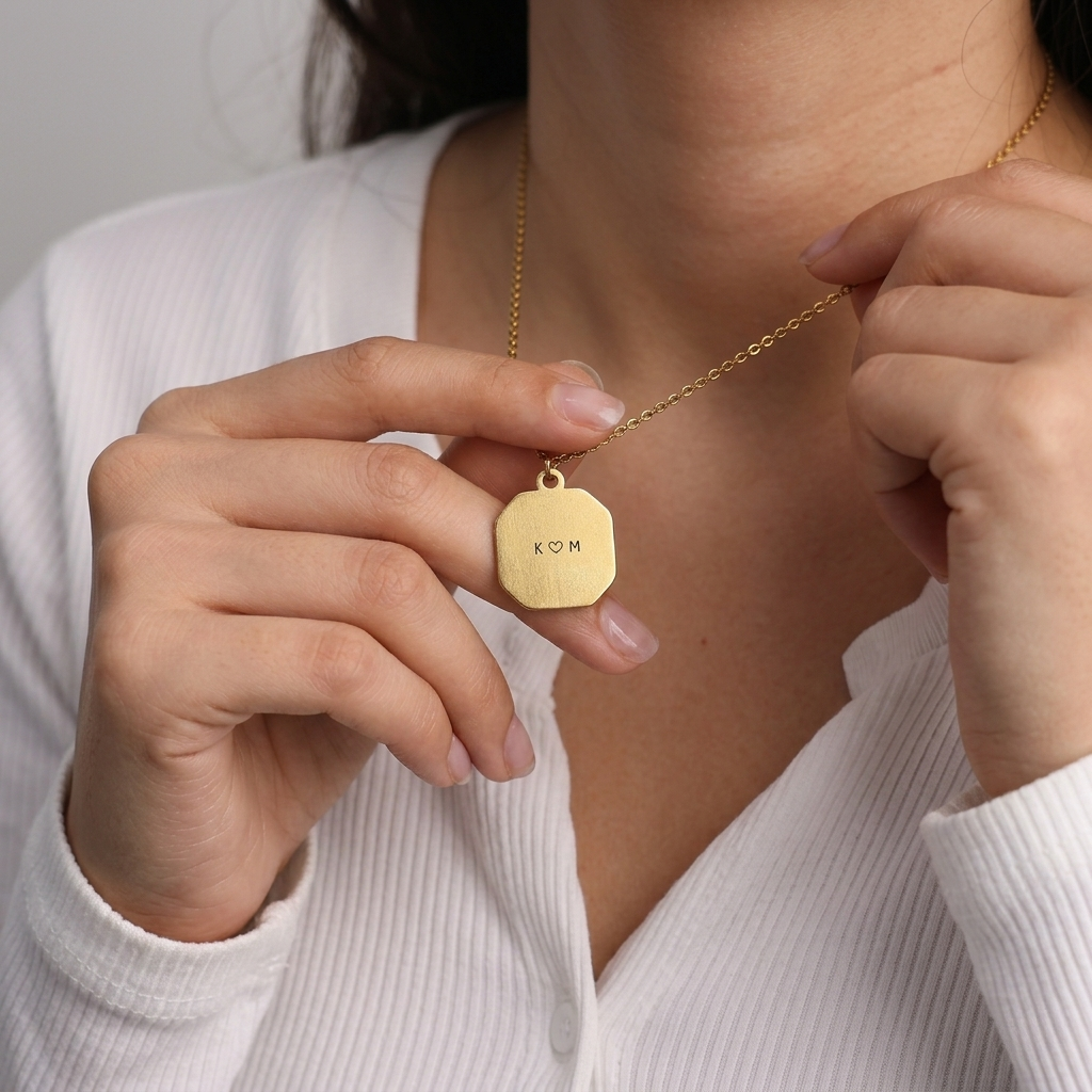 Heat-Activated Hidden Photo Necklace