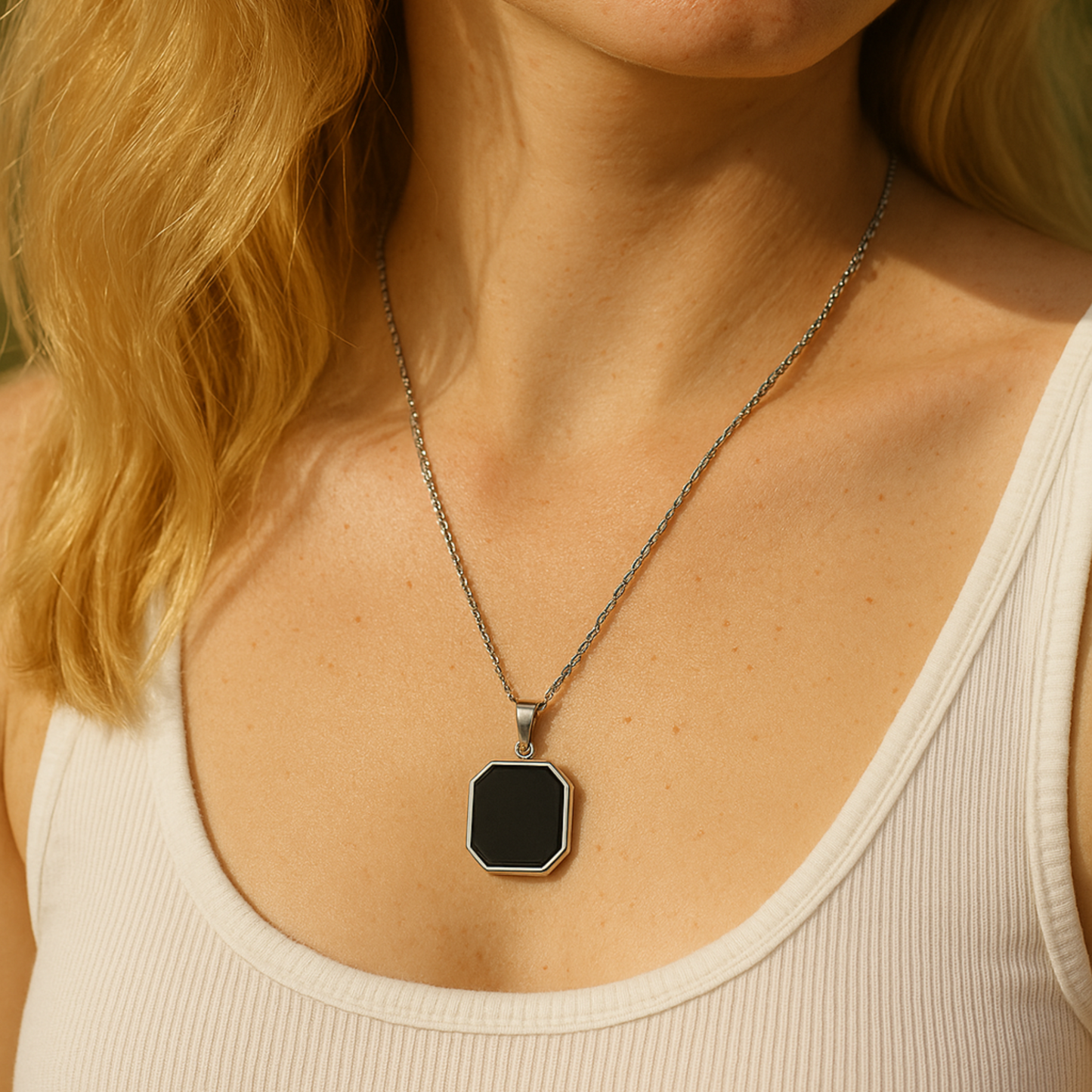 Heat-Activated Hidden Photo Necklace